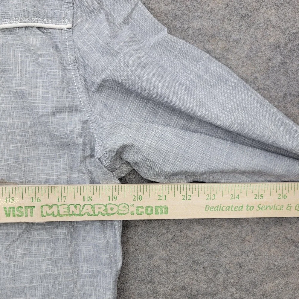 BKE Shirt‎ Mens Small Gray Check Athletic Fit Snap Front Long Sleeve Western